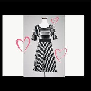 LIZ CLAIBORNE Black and white dress